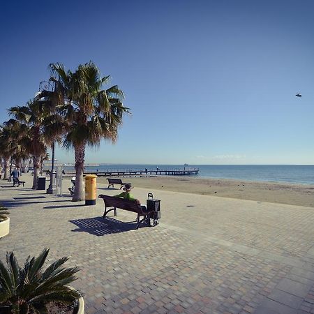 Krasas Beach Apartment Rentals Larnaca Oda fotoğraf